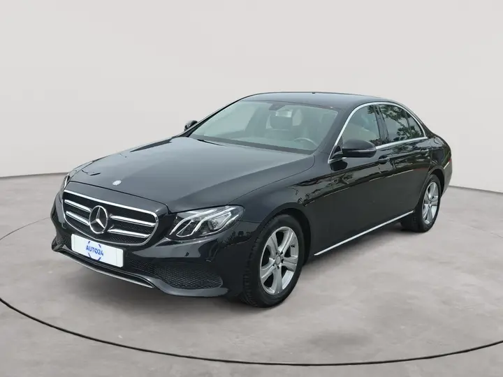 Mercedes E220 Elegance 2016 - Casablanca